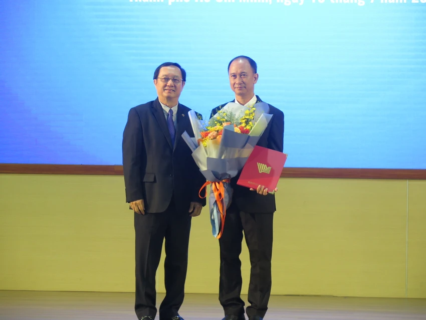 Chúc mừng Thầy Trần Cao Vinh nhận QĐ bổ nhiệm Phó Giám Đốc ĐHQG-HCM
